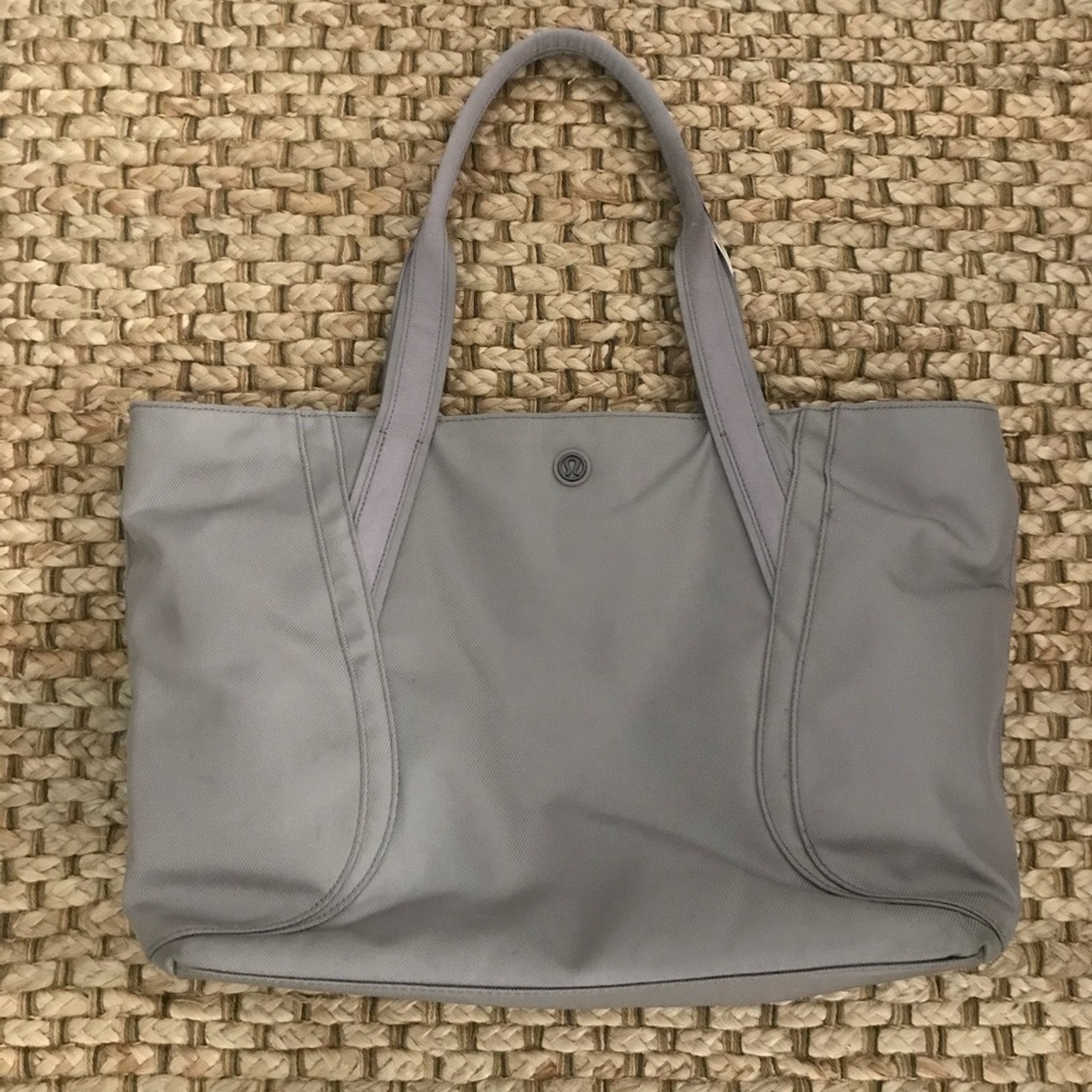 Lululemon Out of Range Tote